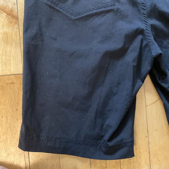 Eddie Bauer Shorts Womens Size 2 First Ascent Black Flat Front Trail Hiking - Picture 11 of 12